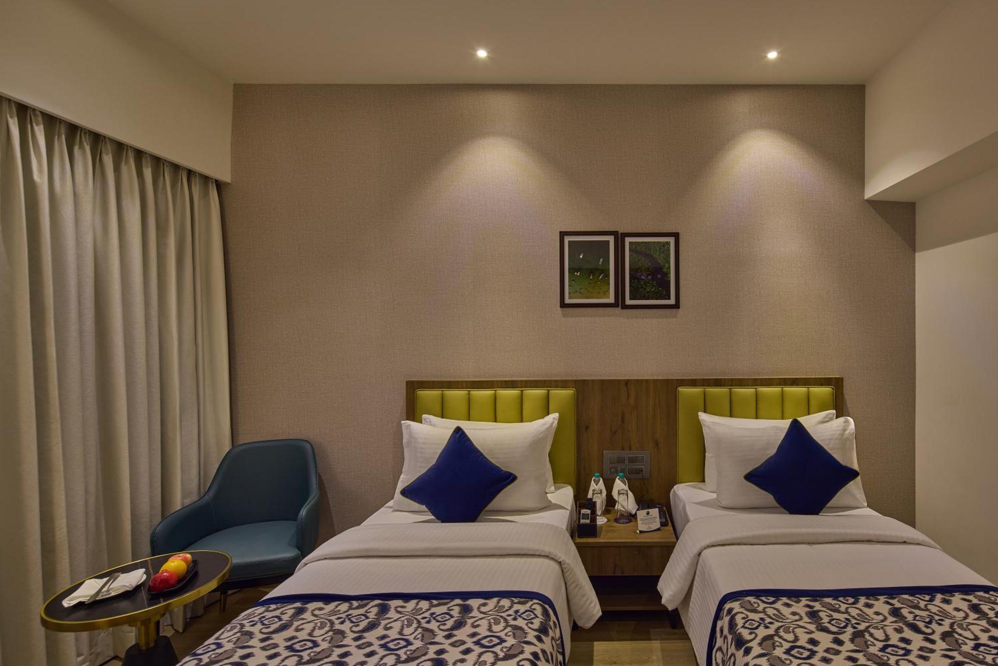 Grand Continent Hebbal A Sarovar Portico Affiliate Hotel Бангалор Экстерьер фото