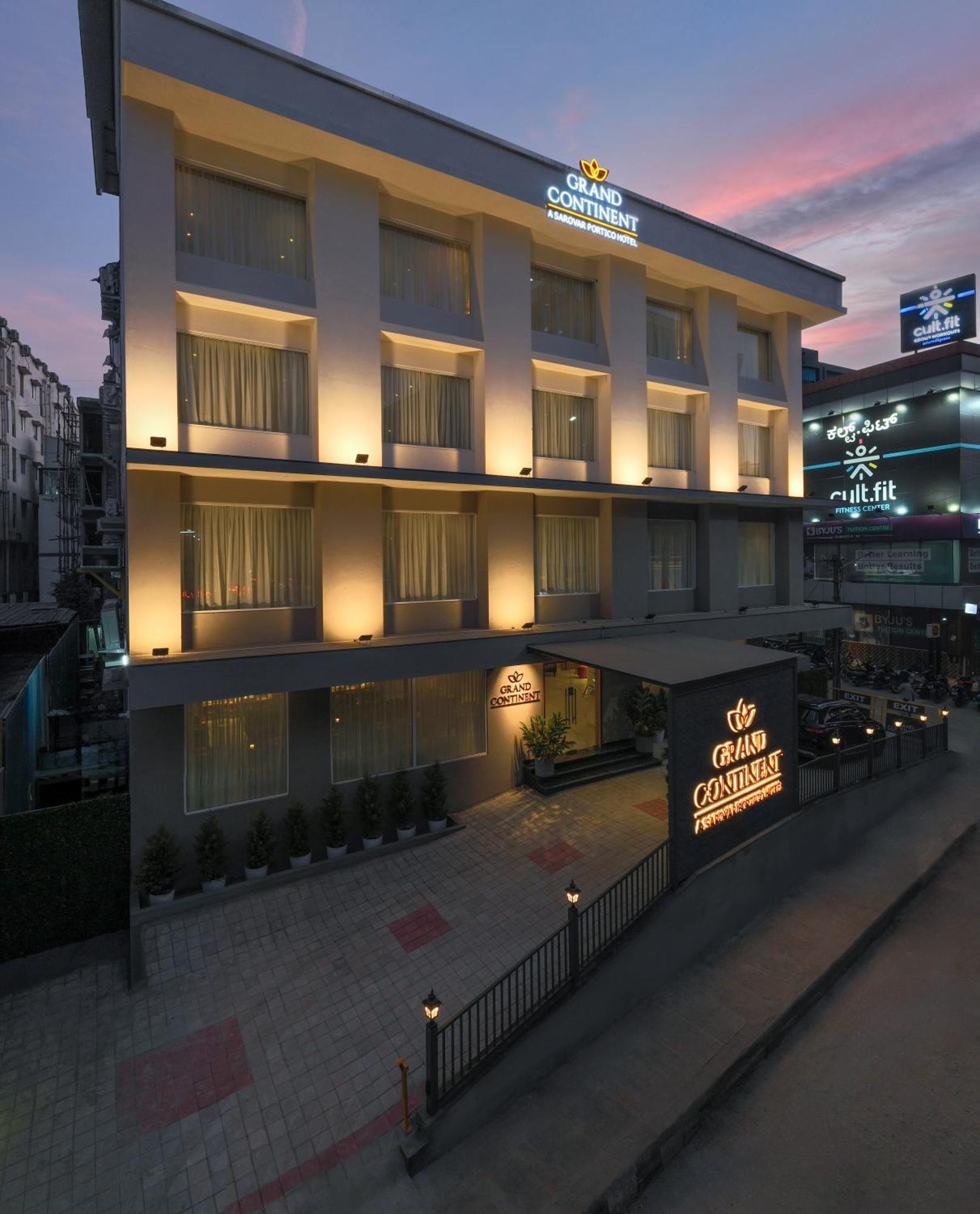 Grand Continent Hebbal A Sarovar Portico Affiliate Hotel Бангалор Экстерьер фото